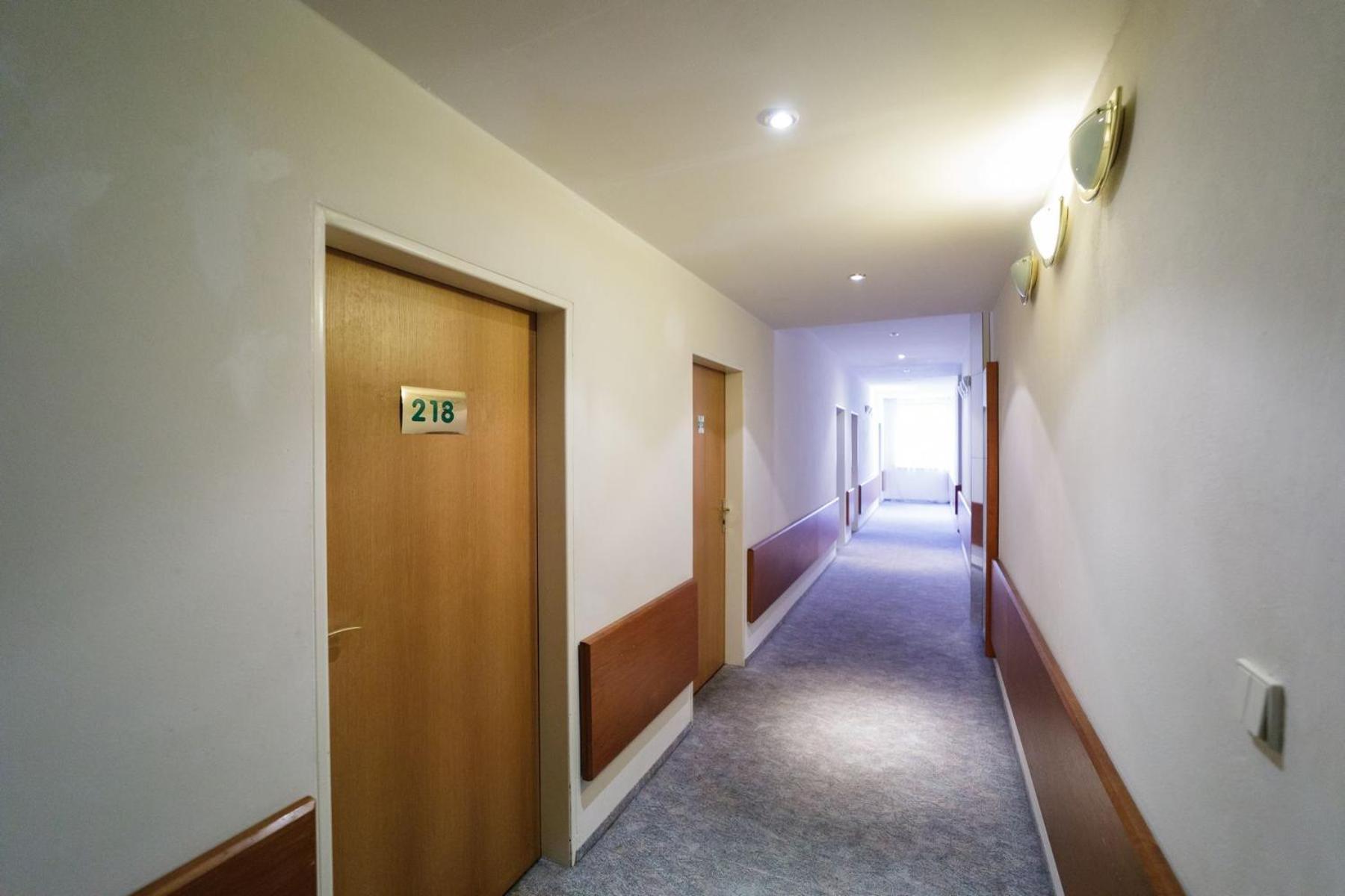 Hotel Peliny Chocen Zewnętrze zdjęcie