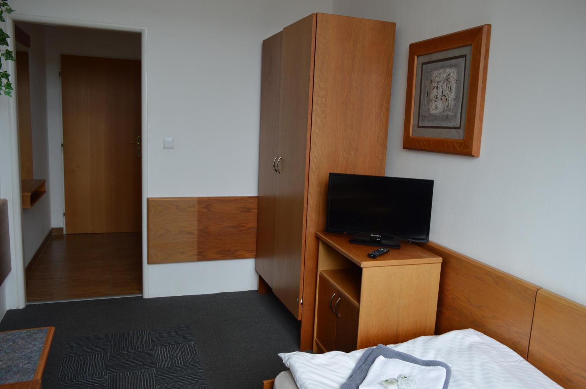 Hotel Peliny Chocen Zewnętrze zdjęcie